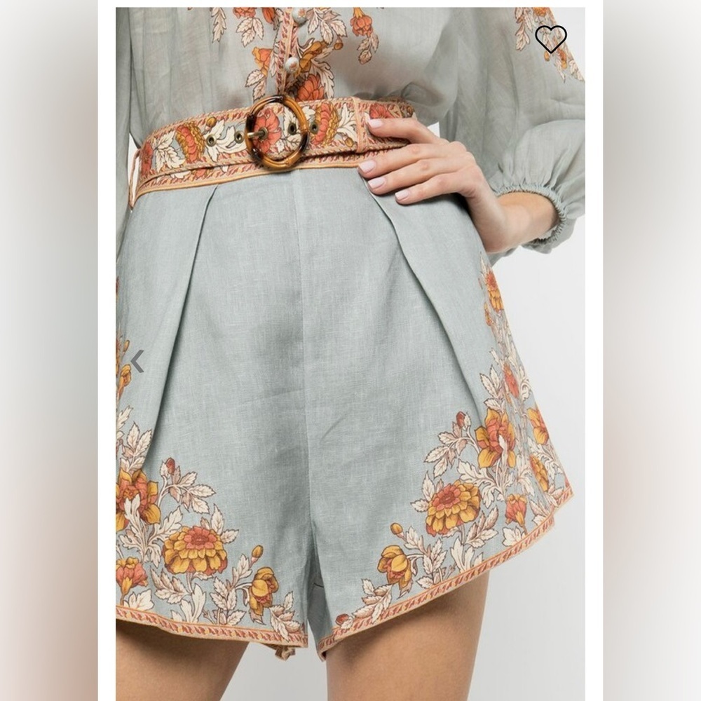 Andie Tuck Short in Dusty Blue Floral
ZIMMERMANN
Color: Dusty Blue Floral